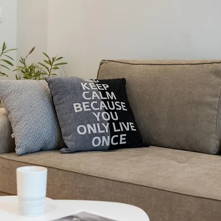 Modern & Stylish Sea With Parking Daire Burgaz