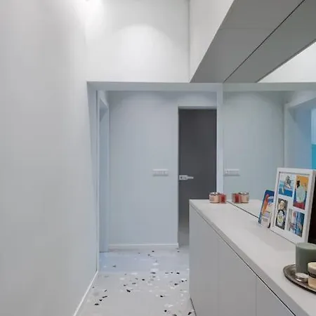 Modern & Stylish Sea With Parking Burgas City