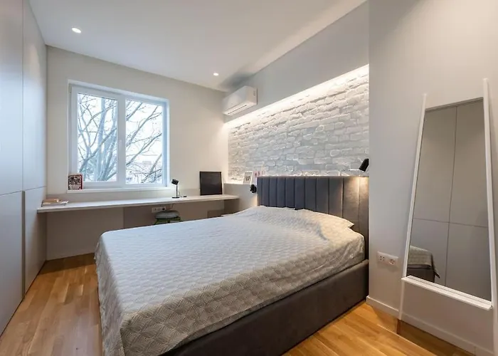 Modern & Stylish Sea With Parking Daire